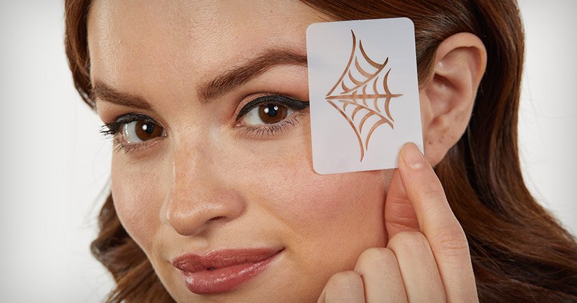 Loreal Paris BMAG How To Do Spider Web Makeup For Halloween Step1